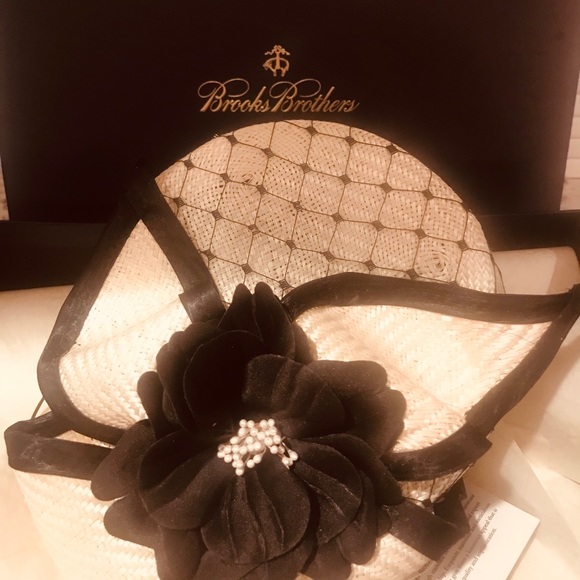 Brook’s Brothers Fascinator Hat - Picture 1 of 3